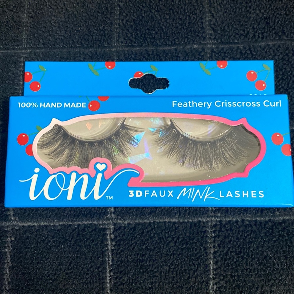 SWEETS IONI LASHES🍭